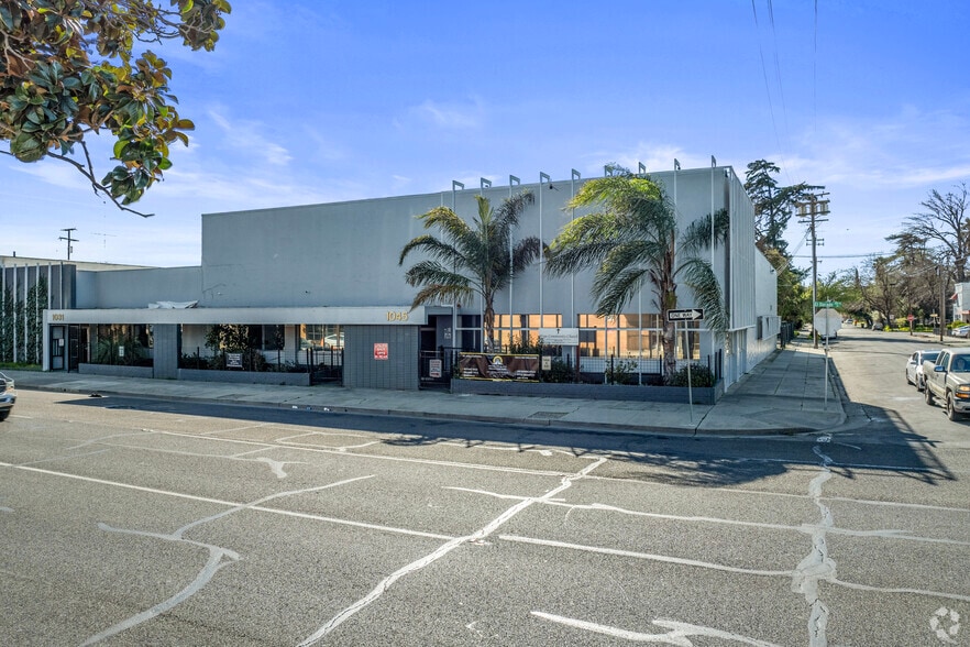 Primary Photo Of 1029-1045 N El Dorado St, Stockton Office For Lease