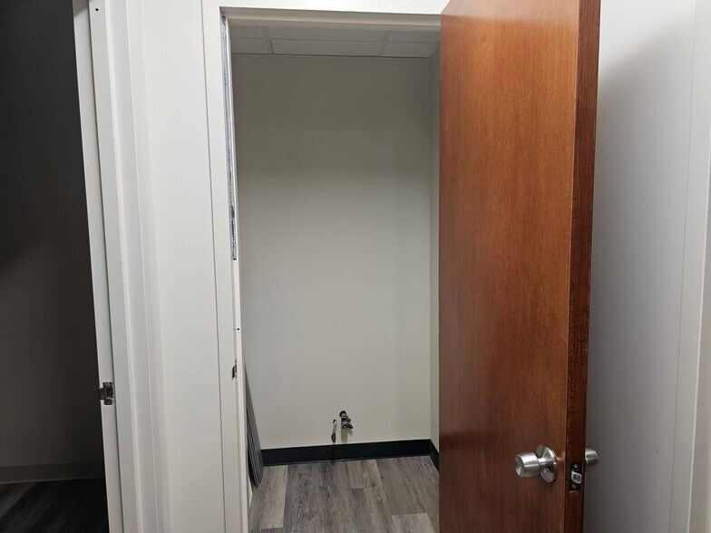 More Photos Of 369 E Main St, East Islip Medical For Sale