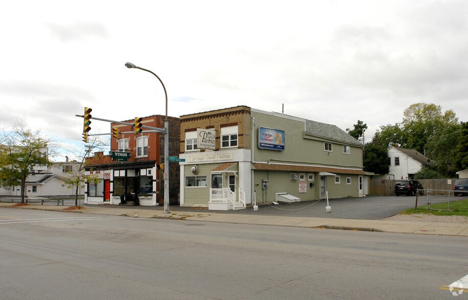 More Photos Of 1654 Elmwood Ave, Buffalo Restaurant For Sale