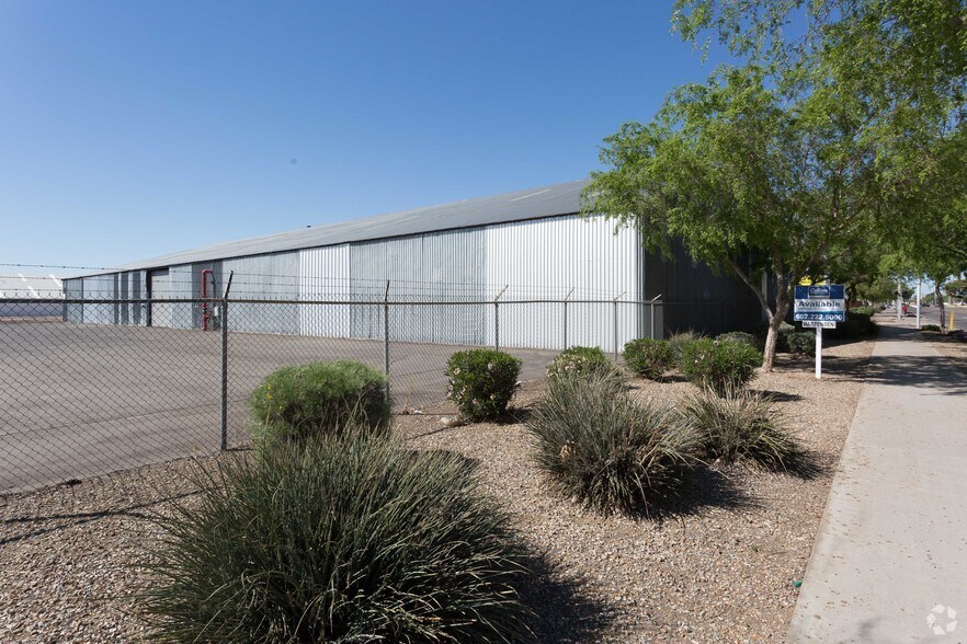 Primary Photo Of 5220 N 51st Ave, Glendale Warehouse For Lease