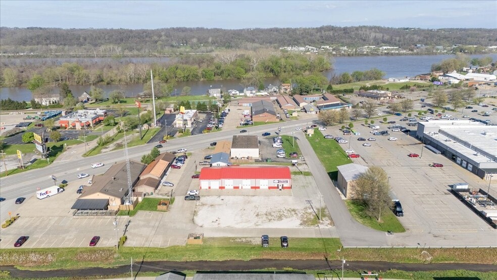 Primary Photo Of 1010 10th St, Vienna Flex For Sale