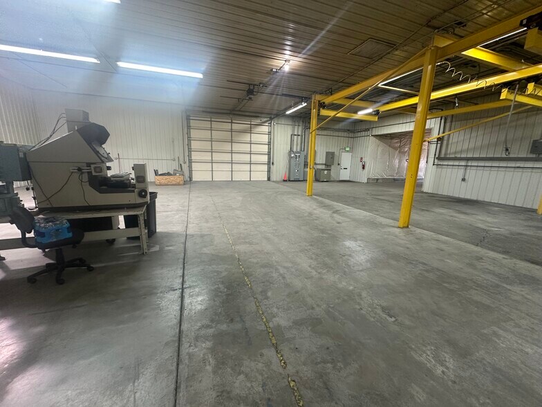 More Photos Of 636 S East St, Mount Carroll Warehouse For Sale