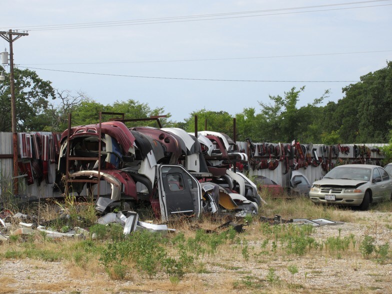 More Photos Of 2211 State Highway 69 S, Greenville Auto Repair For Lease
