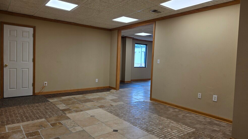More Photos Of 3620 North Pky, Cumming Light Distribution For Lease