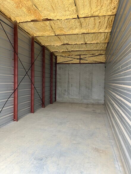 More Photos Of 8706 S 9th St, Bellevue Self Storage For Lease