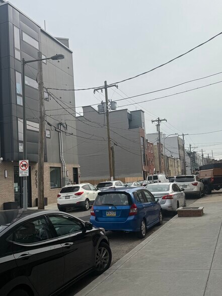 More Photos Of 2728-2734 Federal St, Philadelphia Warehouse For Lease