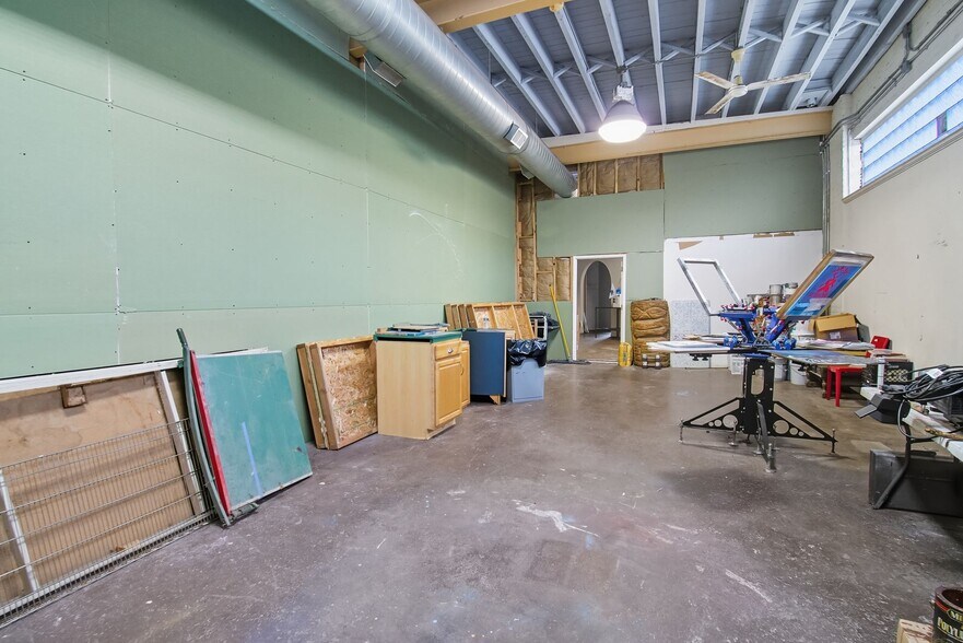 More Photos Of 1157 Concord St, Detroit Light Manufacturing For Sale