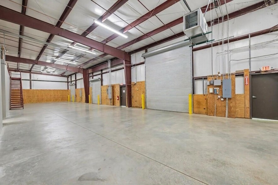 More Photos Of 4665 Church Rd, Cumming Warehouse For Sale