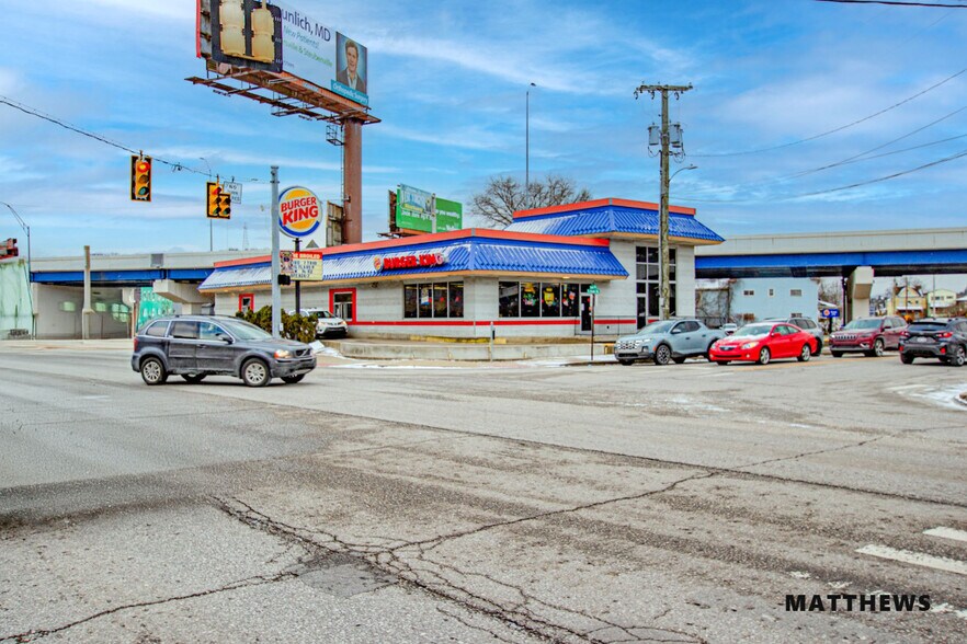 Primary Photo Of 104 Zane St, Wheeling Fast Food For Sale
