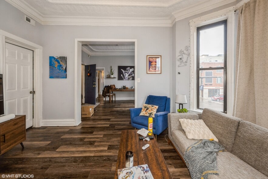 More Photos Of 1956 W Armitage Ave, Chicago Storefront Retail Residential For Sale