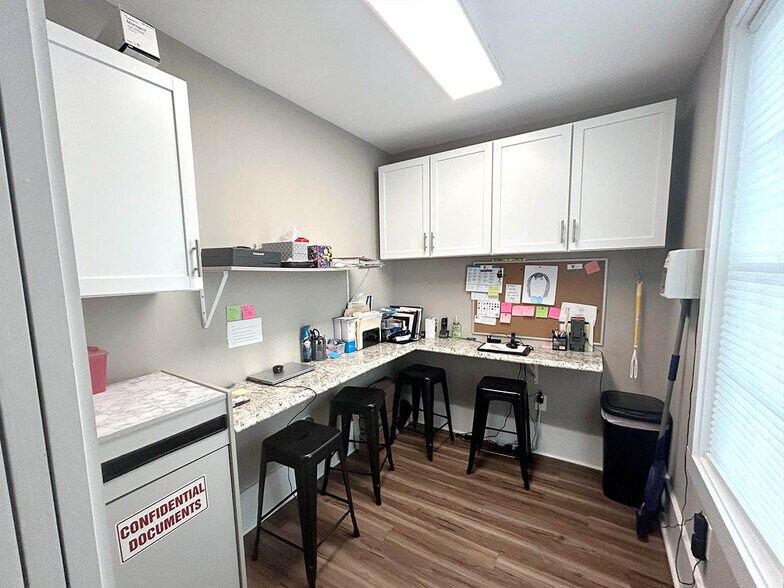 More Photos Of 1529 E Chocolate Ave, Hershey Medical For Lease
