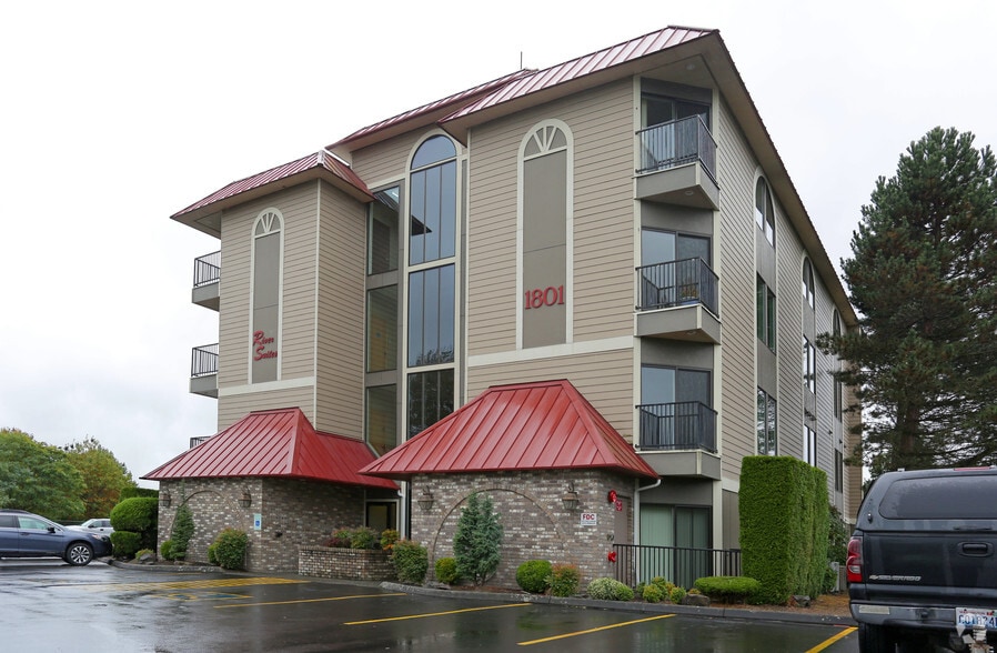 Primary Photo Of 1801 1st Ave, Longview Medical For Lease