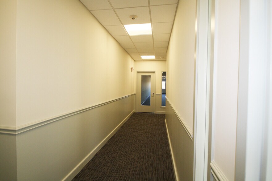 More Photos Of 28 Riverside Dr, Pembroke Research And Development For Lease