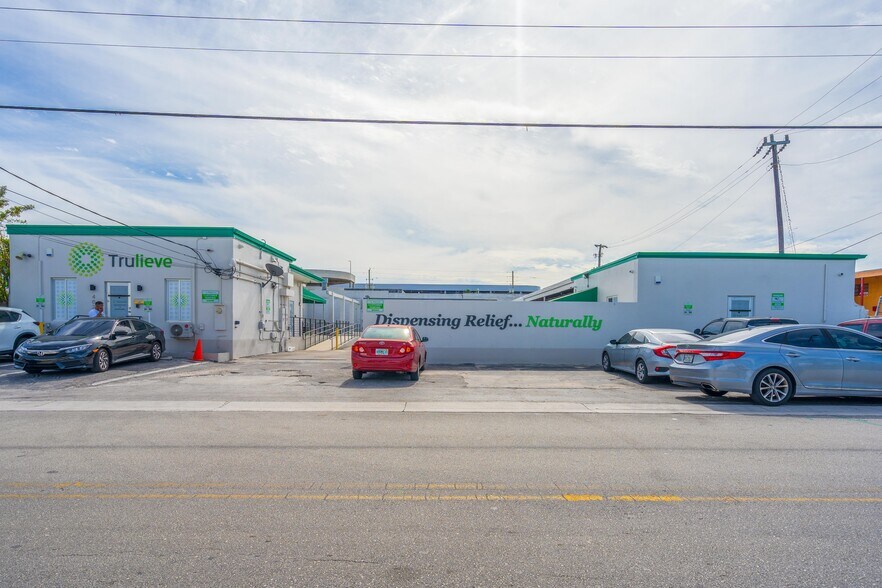 More Photos Of 4020 NW 26th St, Miami Freestanding For Sale