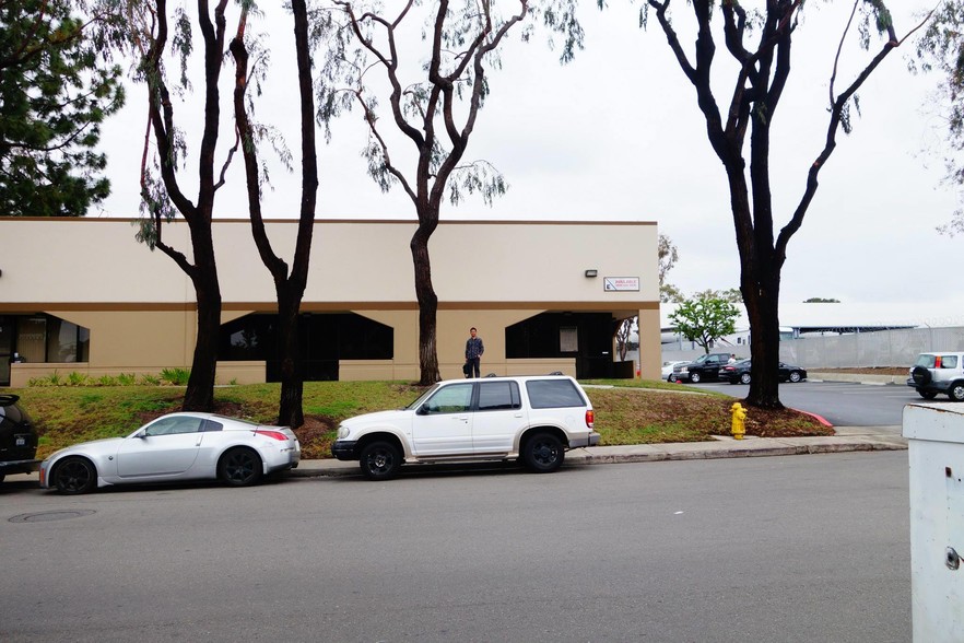 More Photos Of 7370 Opportunity Rd, San Diego Warehouse For Lease