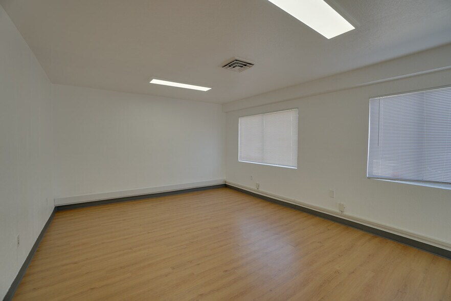 More Photos Of 2196 American Ave, Hayward Warehouse For Lease