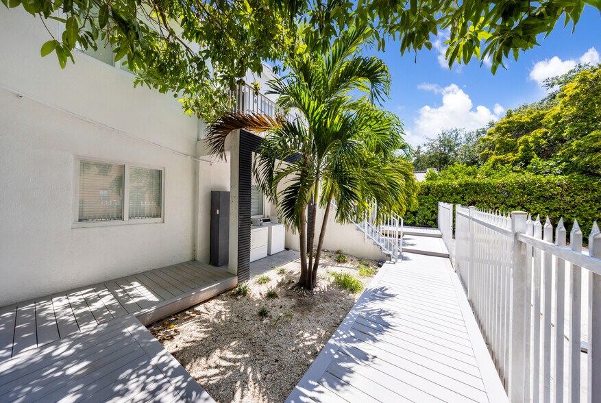 More Photos Of 268 NW 34th St, Miami Apartments For Sale