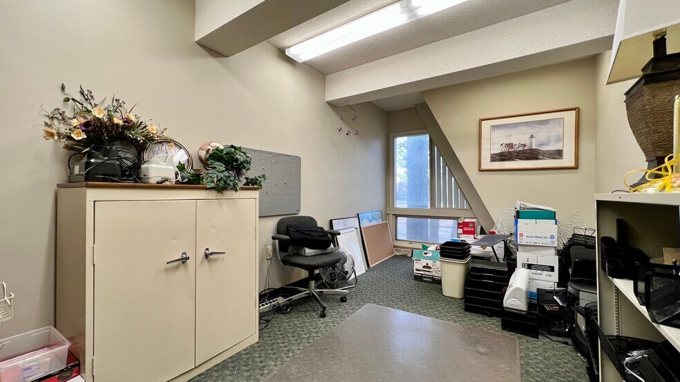 More Photos Of 2604 Sunnyside Dr, Cadillac Medical For Sale