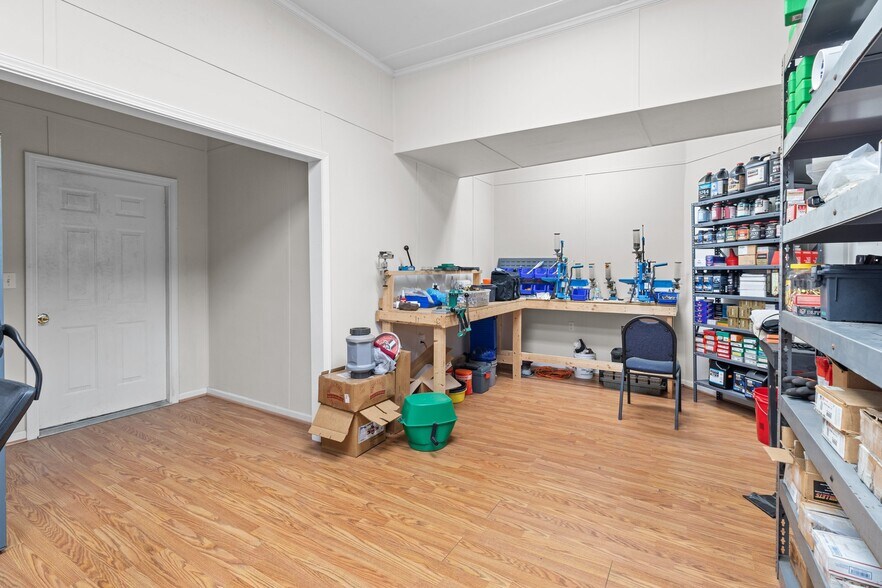 More Photos Of 704 N Central Ave, Locust Warehouse For Lease