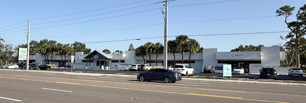 More Photos Of 3801 Bee Ridge Rd, Sarasota Storefront For Sale