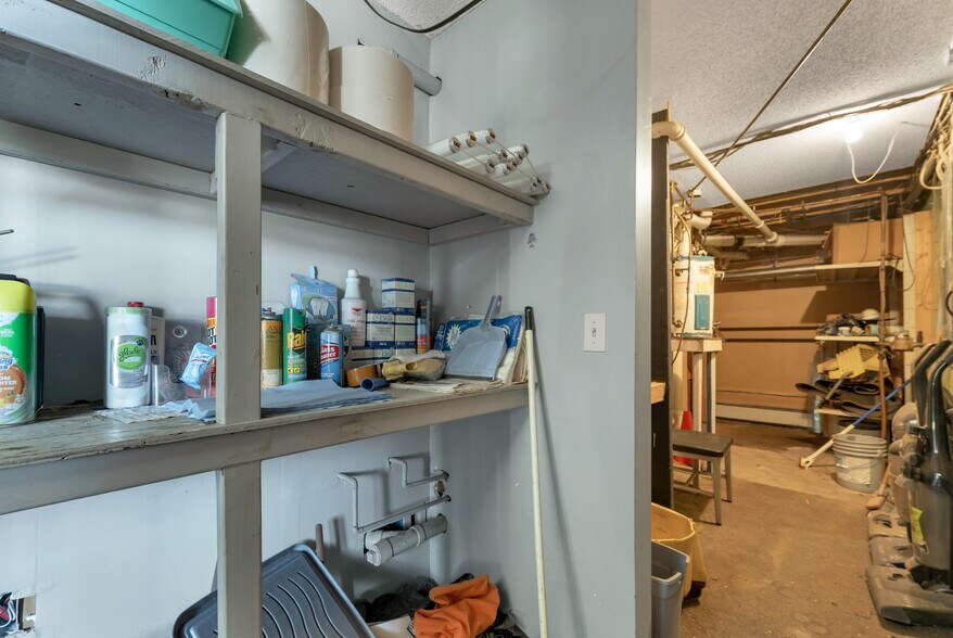 More Photos Of 55 Maynesboro St, Berlin Industrial For Sale