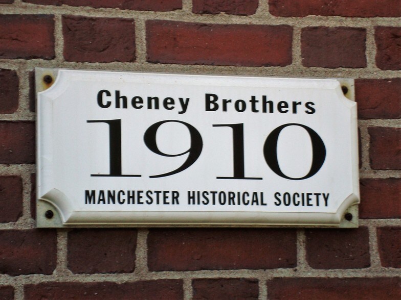 More Photos Of 146 Hartford Rd, Manchester Loft Creative Space For Lease