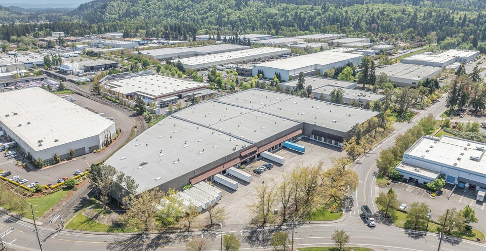 Primary Photo Of 12100 SE Jennifer St, Clackamas Distribution For Lease