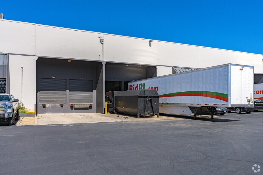 More Photos Of 840 N 10th St, Sacramento Warehouse For Lease