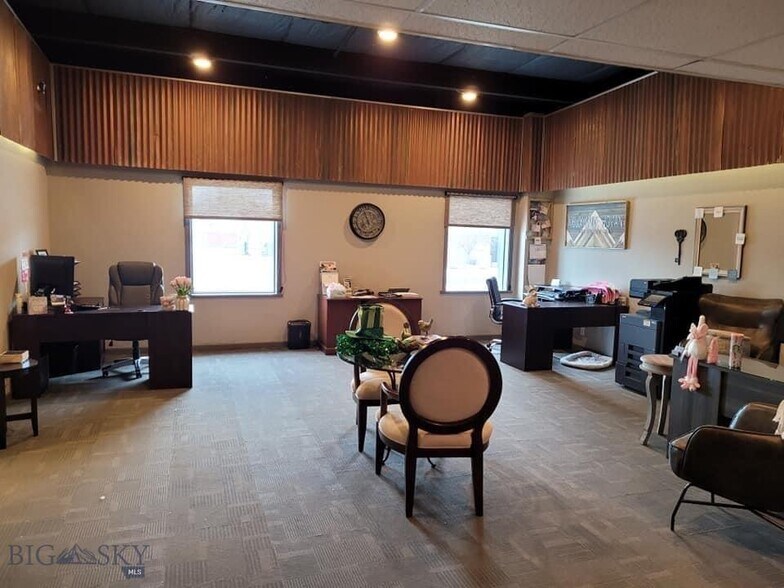 More Photos Of 1554 Harrison Ave, Butte Office For Sale