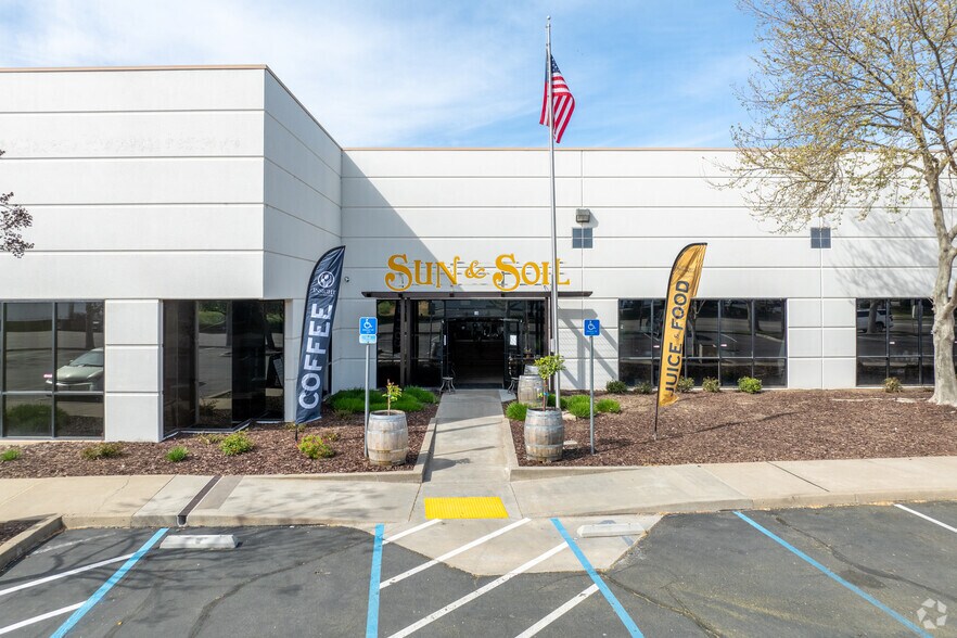 More Photos Of 3650 Industrial Blvd, West Sacramento Warehouse For Lease