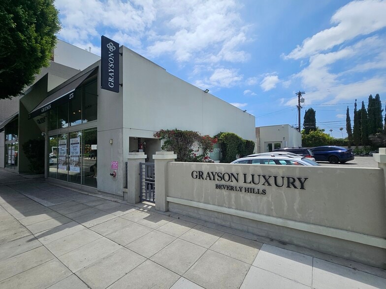Primary Photo Of 275 S La Cienega Blvd, Beverly Hills Storefront For Lease
