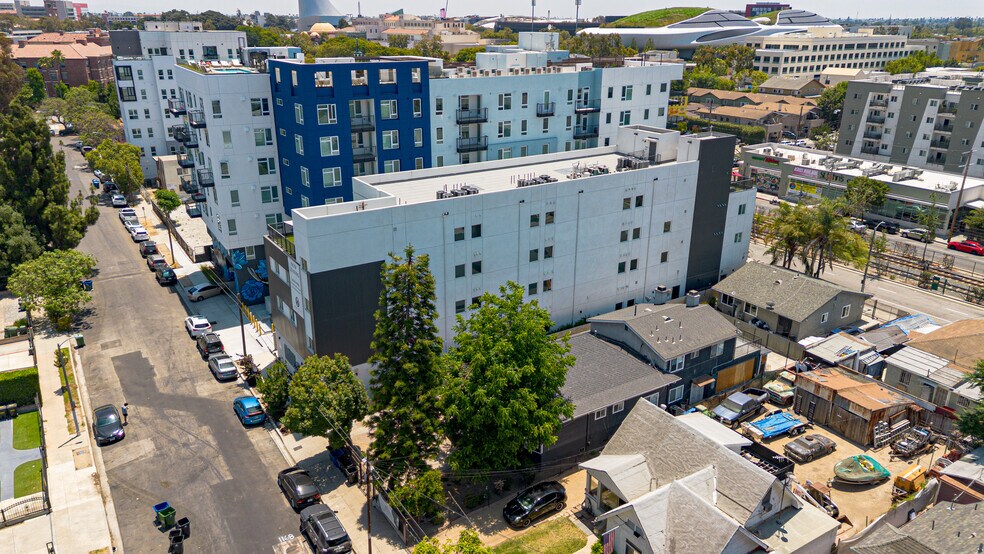 More Photos Of 1073 Exposition Blvd, Los Angeles Apartments For Sale