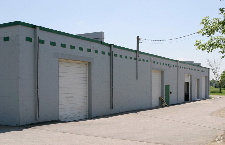 More Photos Of 8960 205th St W, Lakeville Manufacturing For Lease