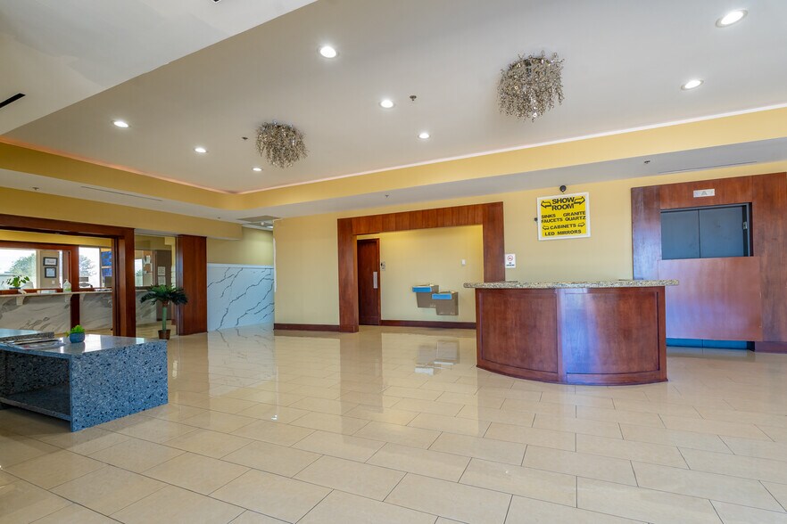 More Photos Of 7604 Kempwood Dr, Houston Light Distribution For Sale
