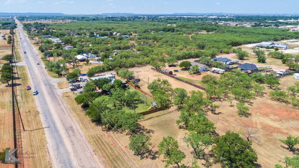 More Photos Of 2180 Maple St, Abilene Specialty For Sale