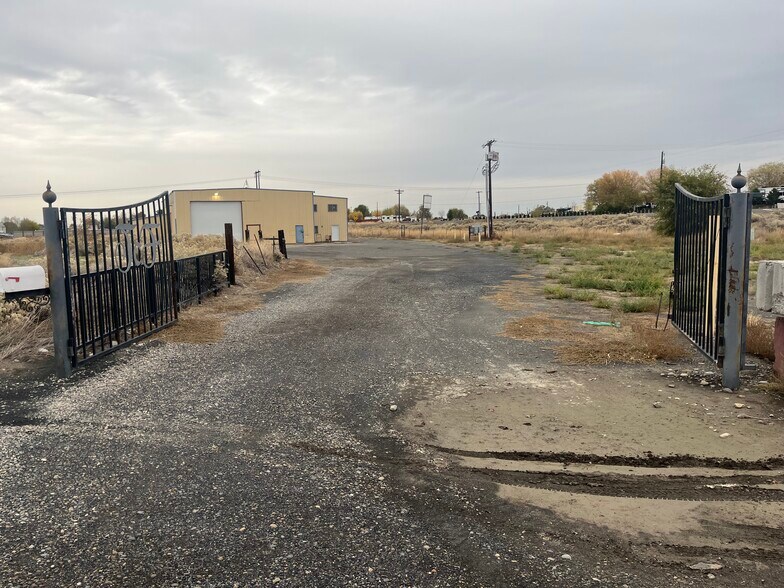 Primary Photo Of 202132 E 25th Ave, Kennewick Warehouse For Lease
