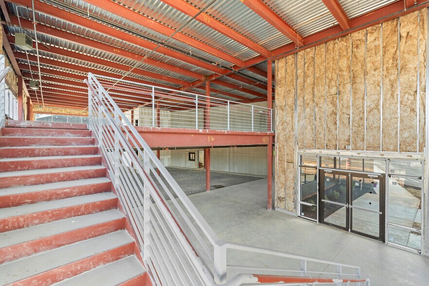 More Photos Of 9540 Rodney St, Pineville Industrial For Sale