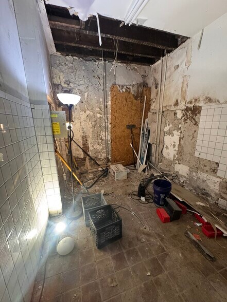 More Photos Of 238 N 53rd St, Philadelphia Funeral Home For Sale
