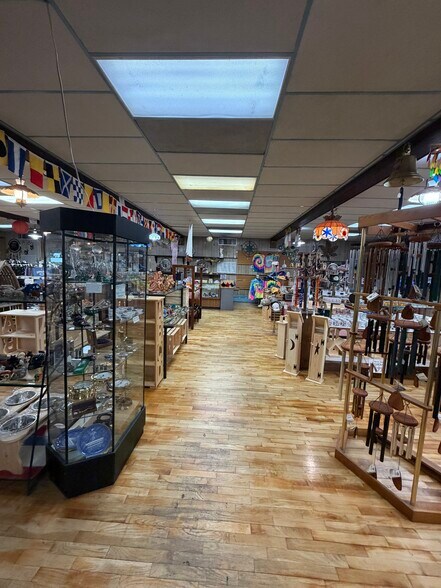 More Photos Of 2857-2867 Lincoln Hwy, Ronks Storefront Retail Residential For Sale