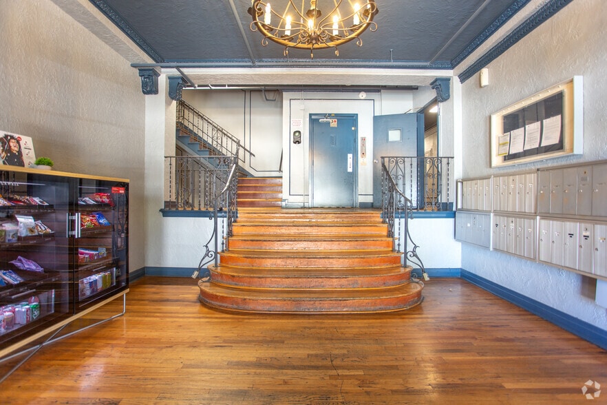 More Photos Of 500 S Westmoreland Ave, Los Angeles Apartments For Sale