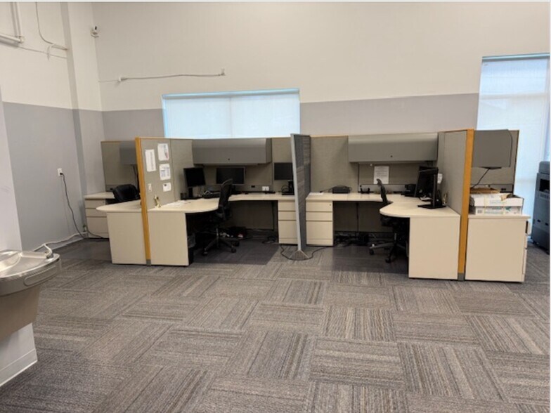 More Photos Of 5051 NW 13th Ave, Pompano Beach Light Distribution For Lease