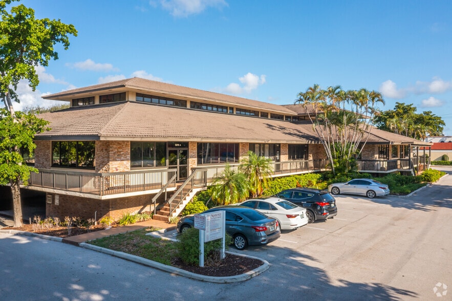 More Photos Of 5499 N Federal Hwy, Boca Raton Office For Sale