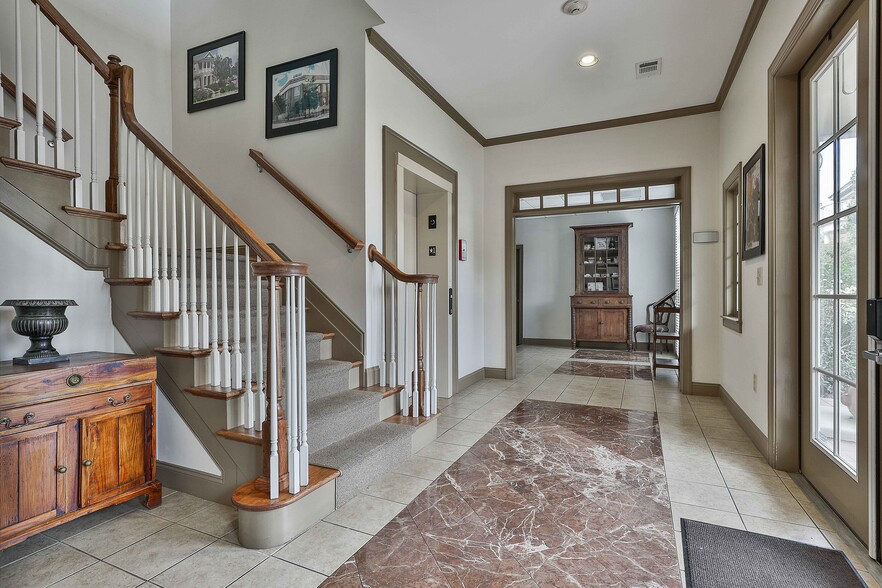 More Photos Of 75 Jackson St, Newnan Unknown For Lease