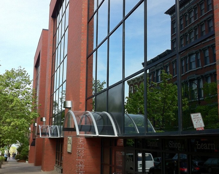 More Photos Of 95 St Paul St, Burlington Office For Lease