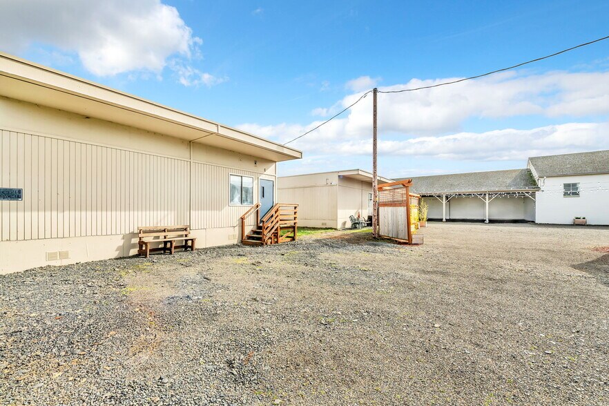 More Photos Of 31414 Harris Dr, Harrisburg Lodge Meeting Hall For Sale