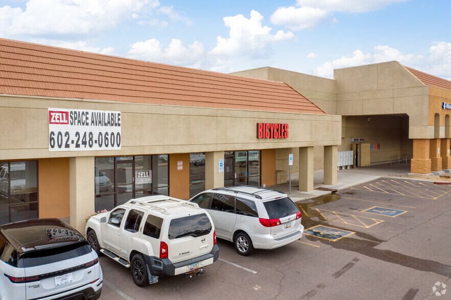 More Photos Of 710-822 E Union Hills Rd, Phoenix Storefront For Lease
