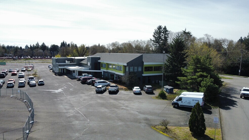 More Photos Of 5300 MacArthur Blvd, Vancouver Office For Lease