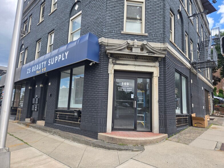 More Photos Of 500-502 Broad Ave, Ridgefield Storefront Retail Residential For Lease