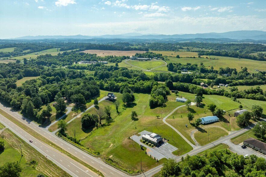 More Photos Of 364 Opie Arnold Rd, Limestone Medical For Sale