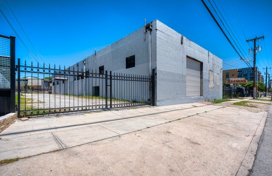 More Photos Of 515 San Pedro Ave, San Antonio Unknown For Lease